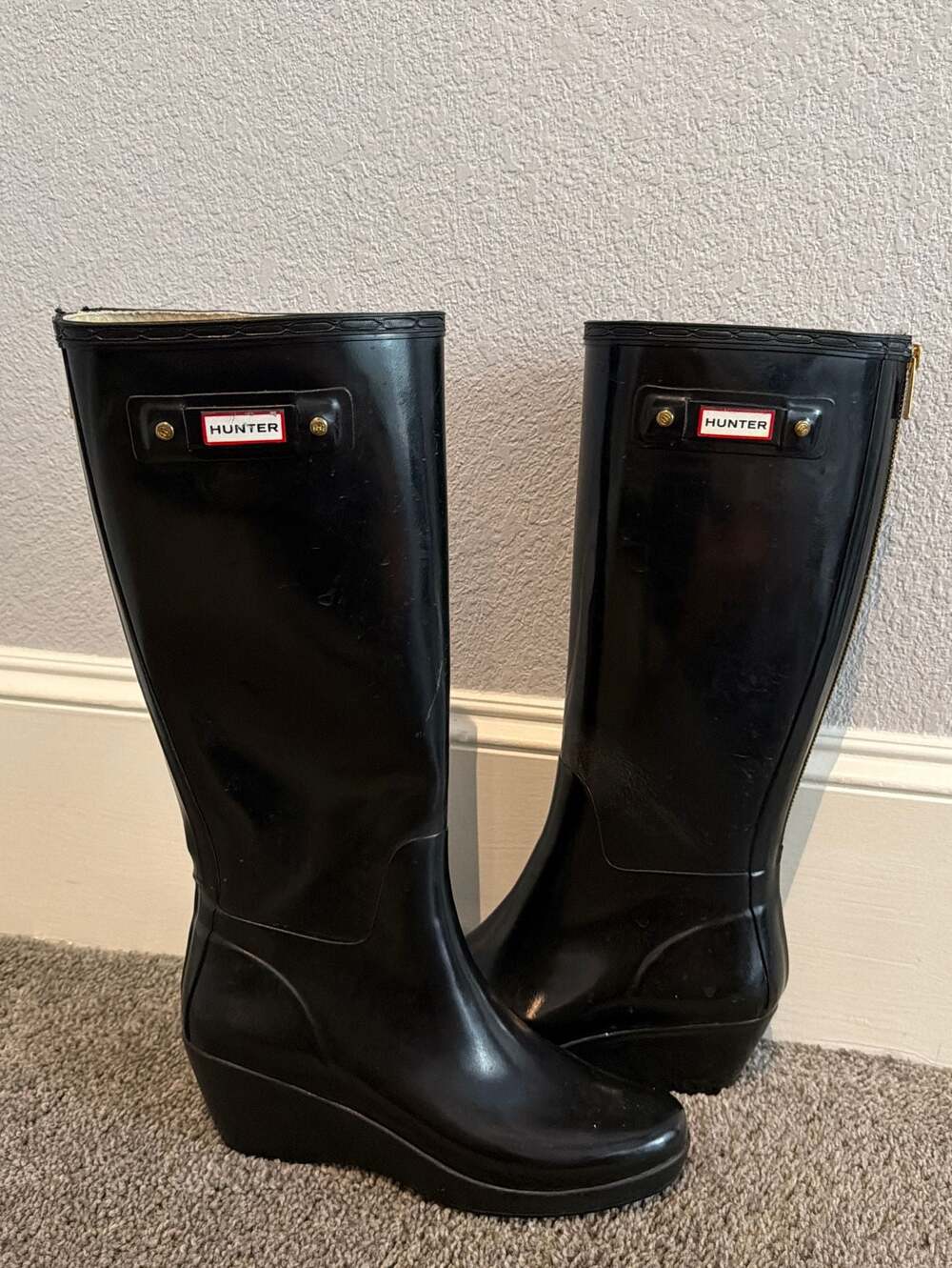 Hunter Original Refined Tall Gloss Rubber Wedge Rain Boots Black - Picture 2 of 8